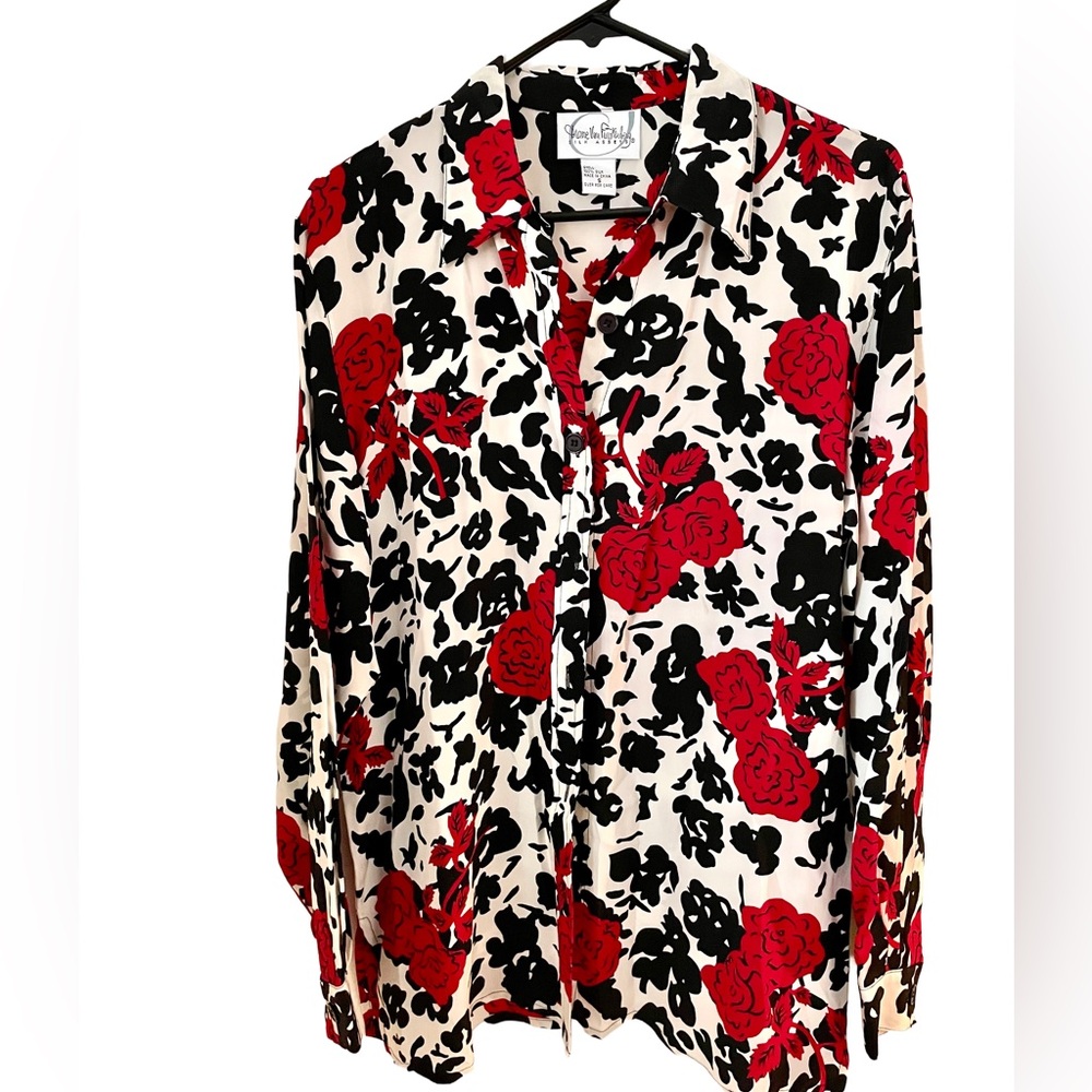 Diane Von Furstenberg Silk Blouse in Red Rose Abstract